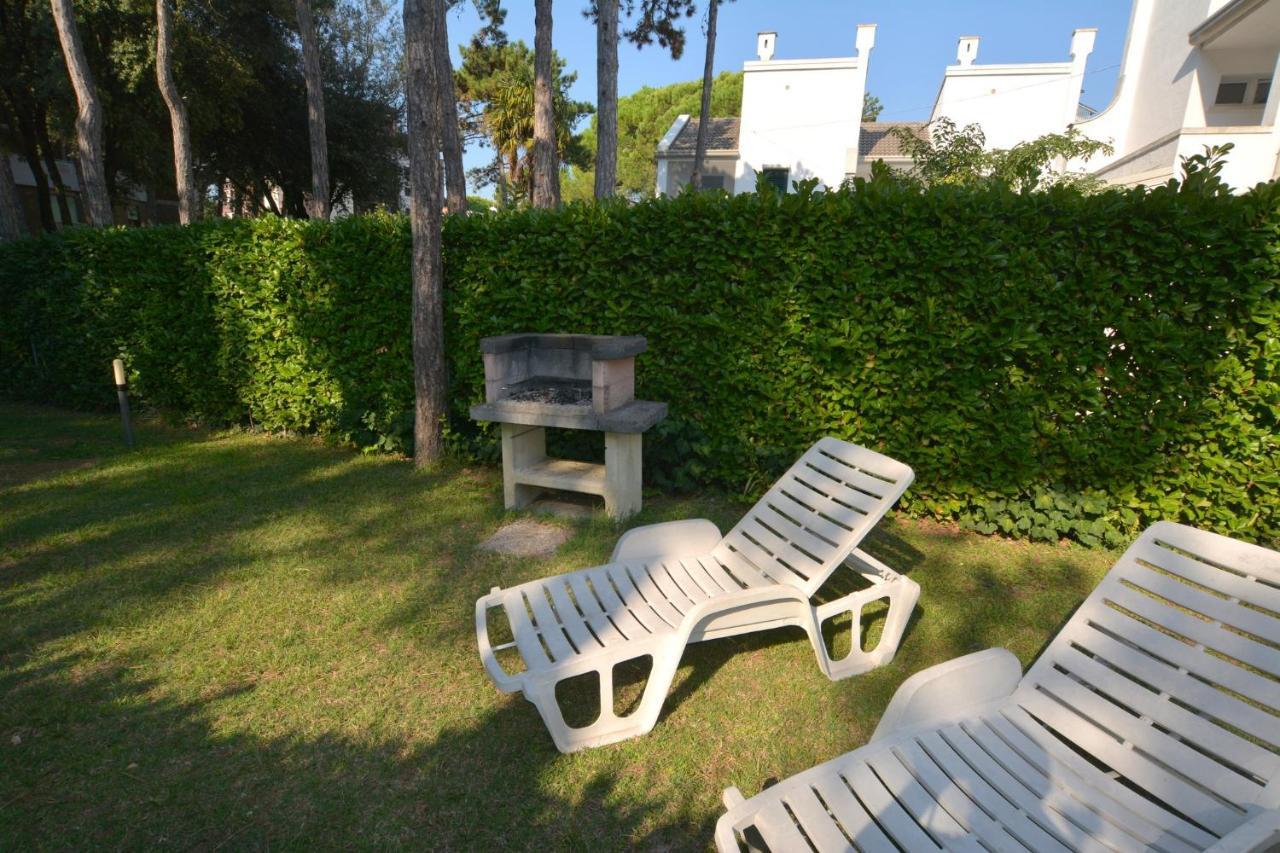 Villa A Lignano Pineta Lignano Sabbiadoro Exterior foto