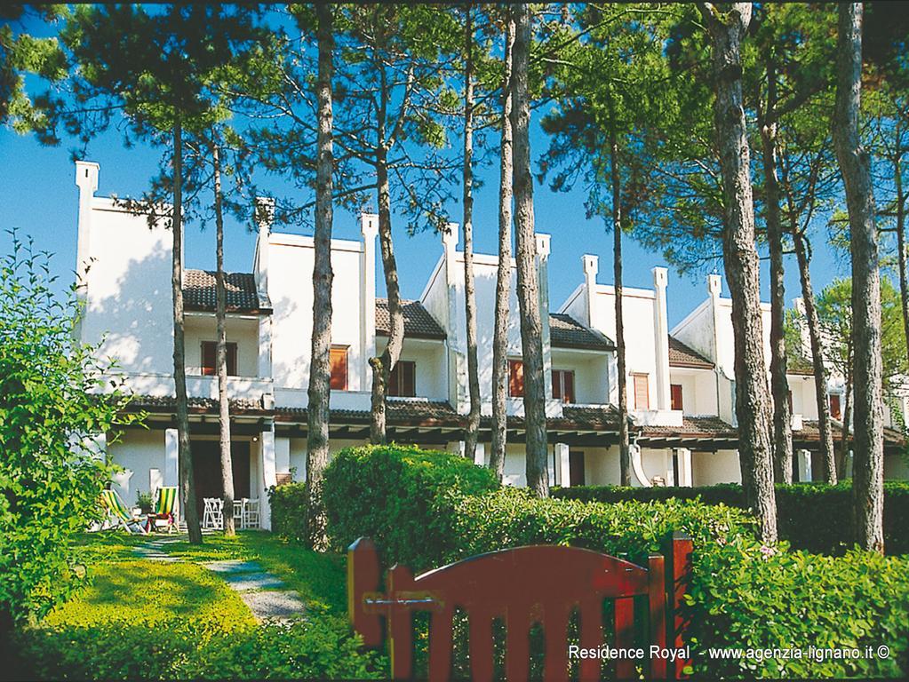 Villa A Lignano Pineta Lignano Sabbiadoro Habitación foto